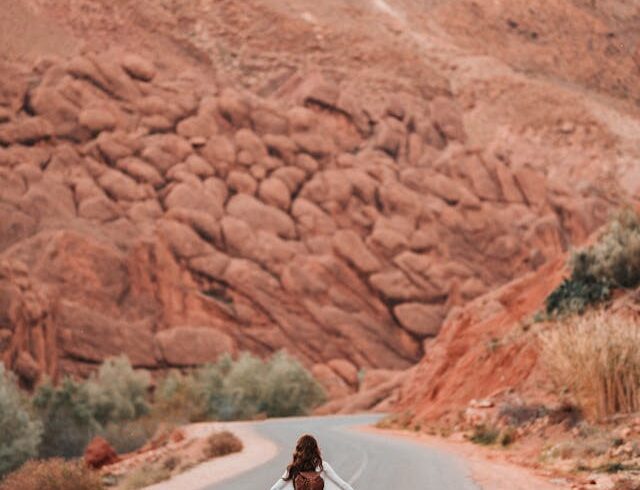 pexels-taryn-elliott-3889851